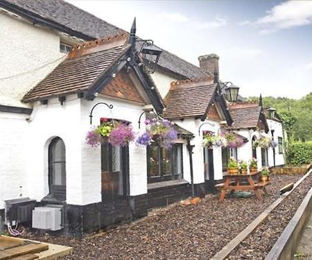 هيلنغلي The May Garland Inn المظهر الخارجي الصورة