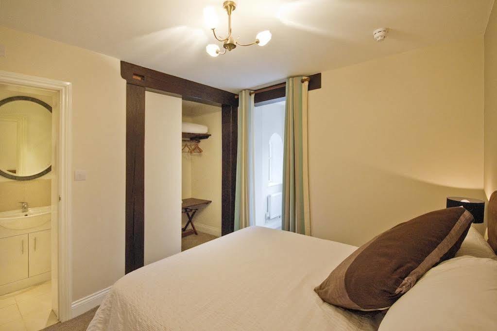 هيلنغلي The May Garland Inn المظهر الخارجي الصورة